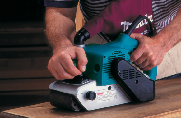Makita model has a dust collection bag