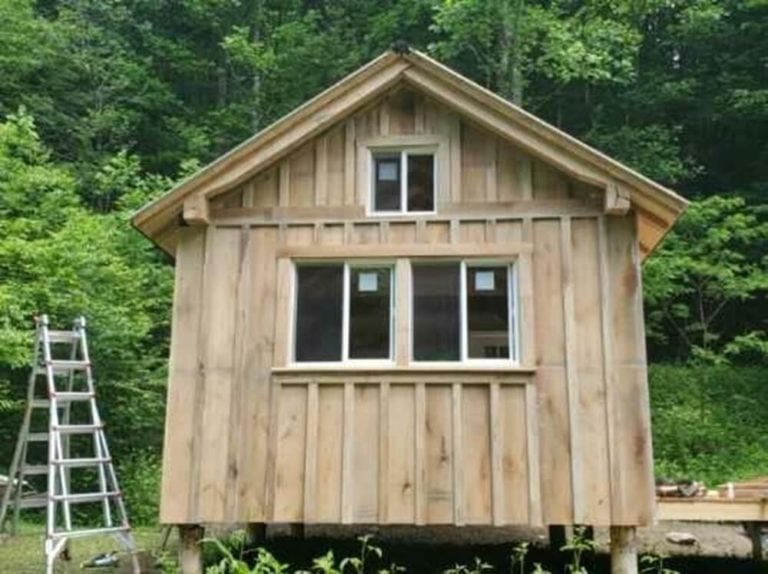 Kirkland Oak and Walnut Cabin - Timber Frame HQ